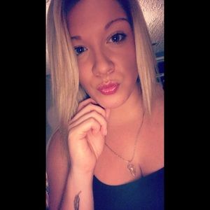 Meet your Posher, Christine